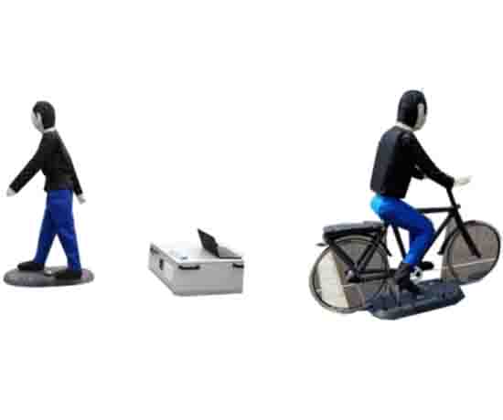 智能網聯移動假人、假車、交通標志