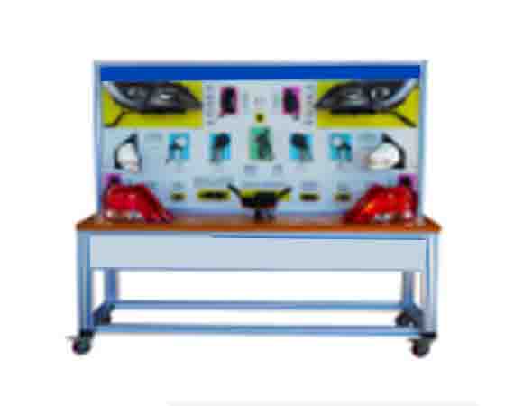 數(shù)字化新能源汽車實訓室：汽車安全、高效、環(huán)保出行